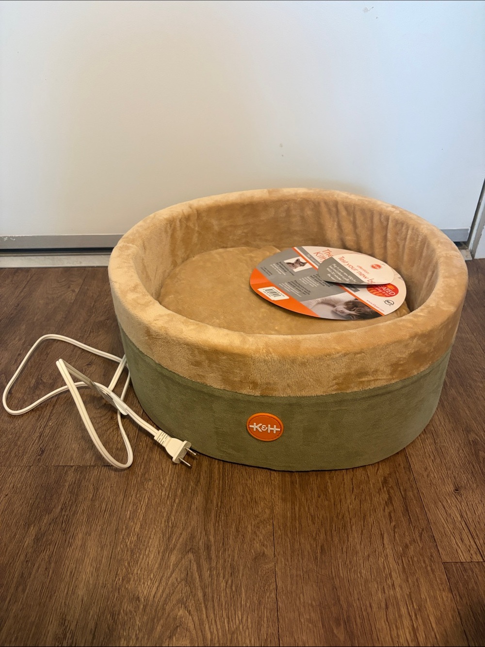 K&H Pet Products Thermo-Kitty Bed Indoor Heated Cat Bed, Sage, Small